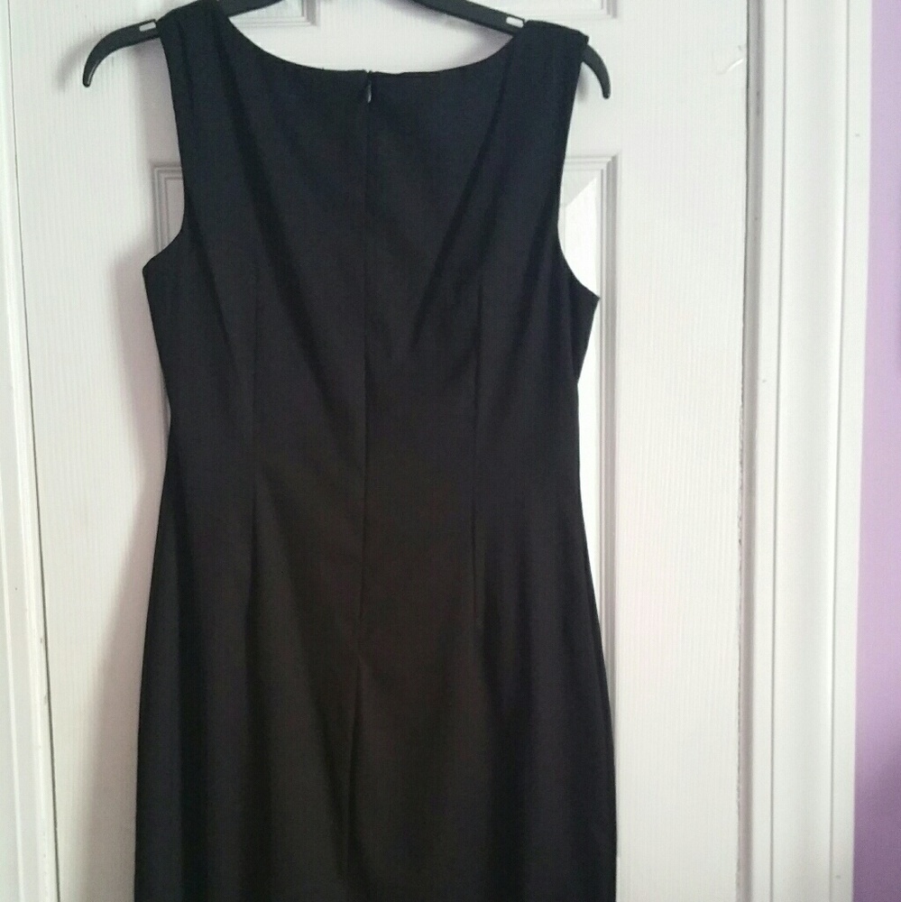 Dress - Picture 2 of 3
